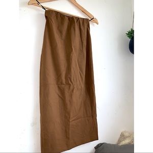 Aritzia Babaton pencil skirt